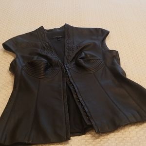 Genuine leather Escada vest